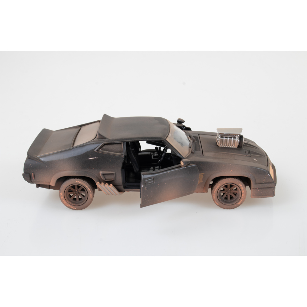 1:24 Last of V8 MFP Muddy Mad Max