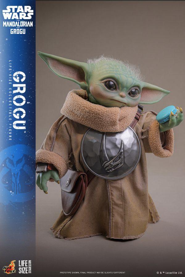 The Mandalorian &amp; Grogu (2026) – Grogu 1:1 Scale Collectible