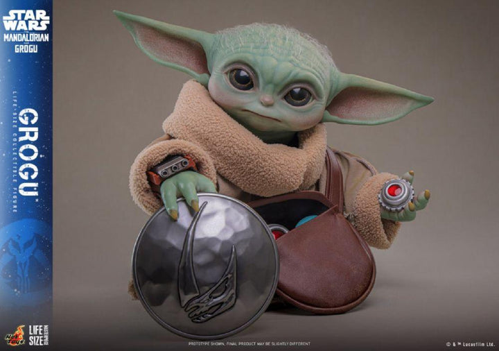 The Mandalorian &amp; Grogu (2026) – Grogu 1:1 Scale Collectible
