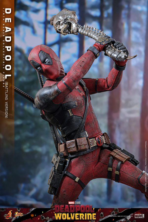 Deadpool &amp; Wolverine – Deadpool (Battling Version) 1:6 Scale Collectible Action Figure