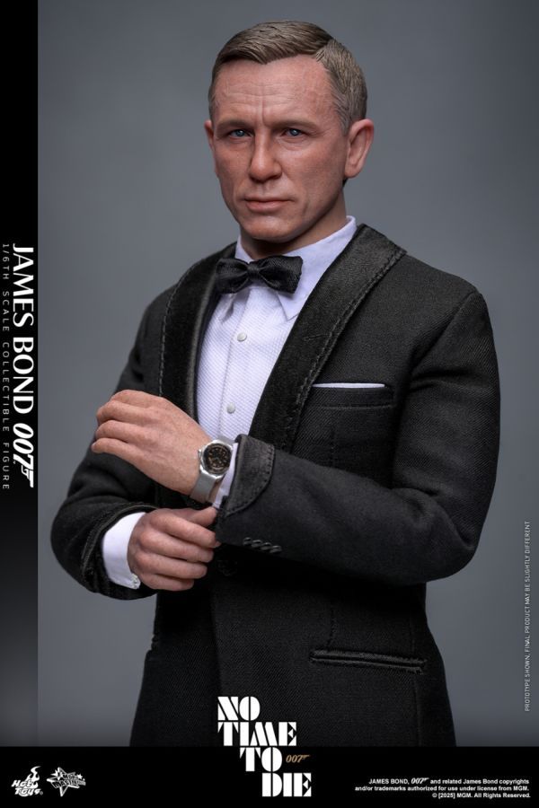 James Bond: No Time To Die – James Bond (Daniel Craig) 1:6 Scale Action Figure