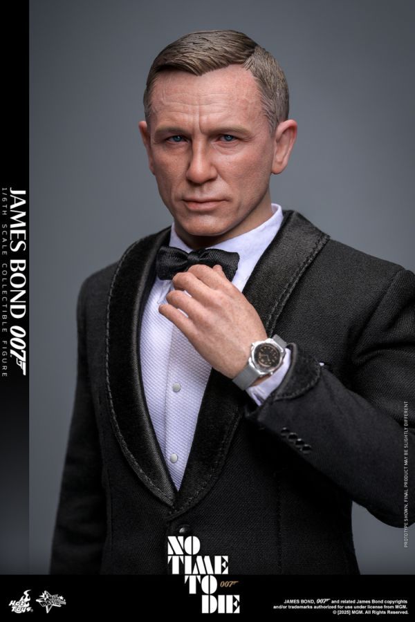 James Bond: No Time To Die – James Bond (Daniel Craig) 1:6 Scale Action Figure