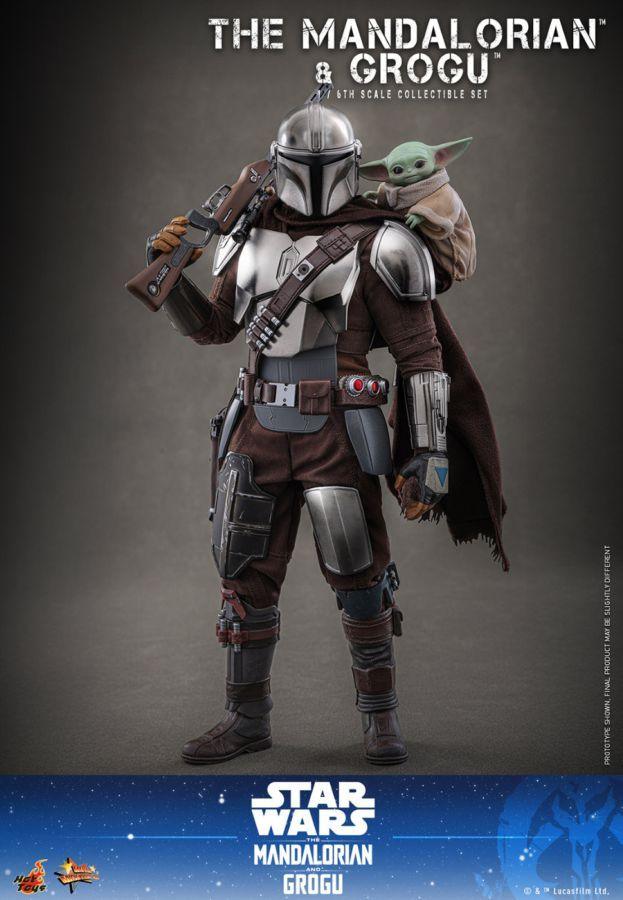 Star Wars: The Mandalorian &amp; Grogu – The Mandalorian with Grogu 1:6 Scale Collectible Action Figure