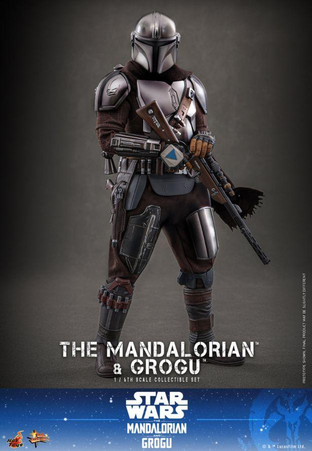 Star Wars: The Mandalorian &amp; Grogu – The Mandalorian with Grogu 1:6 Scale Collectible Action Figure