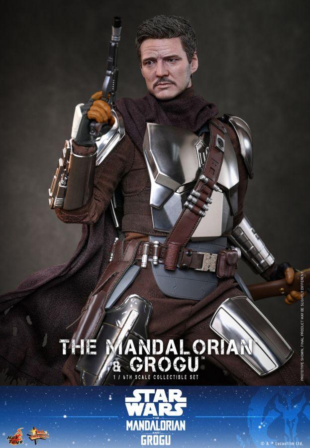 Star Wars: The Mandalorian &amp; Grogu – The Mandalorian with Grogu 1:6 Scale Collectible Action Figure