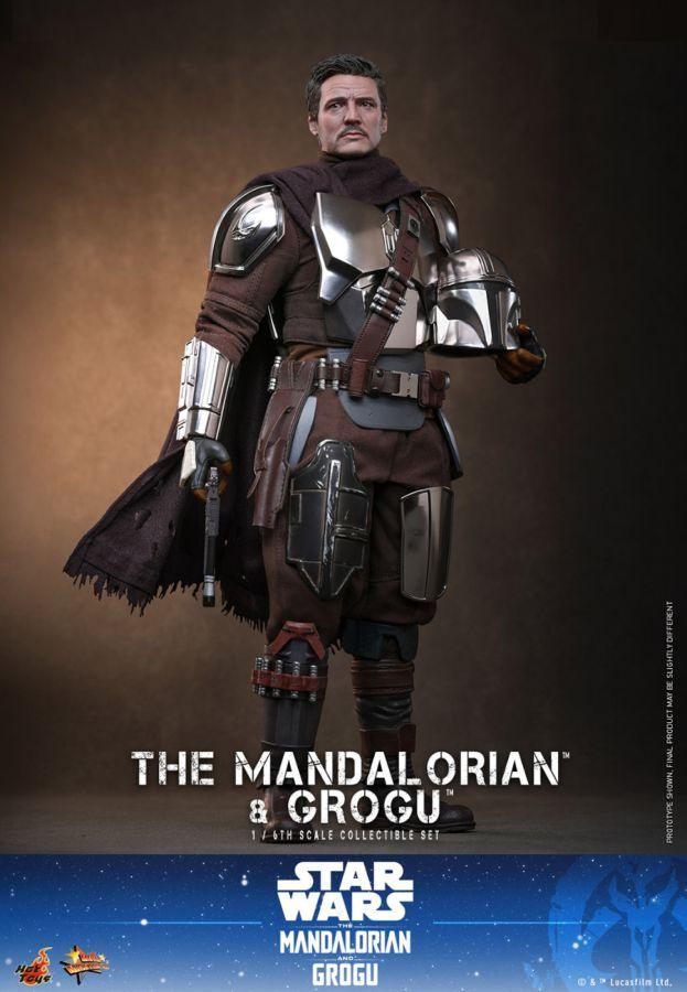 Star Wars: The Mandalorian &amp; Grogu – The Mandalorian with Grogu 1:6 Scale Collectible Action Figure