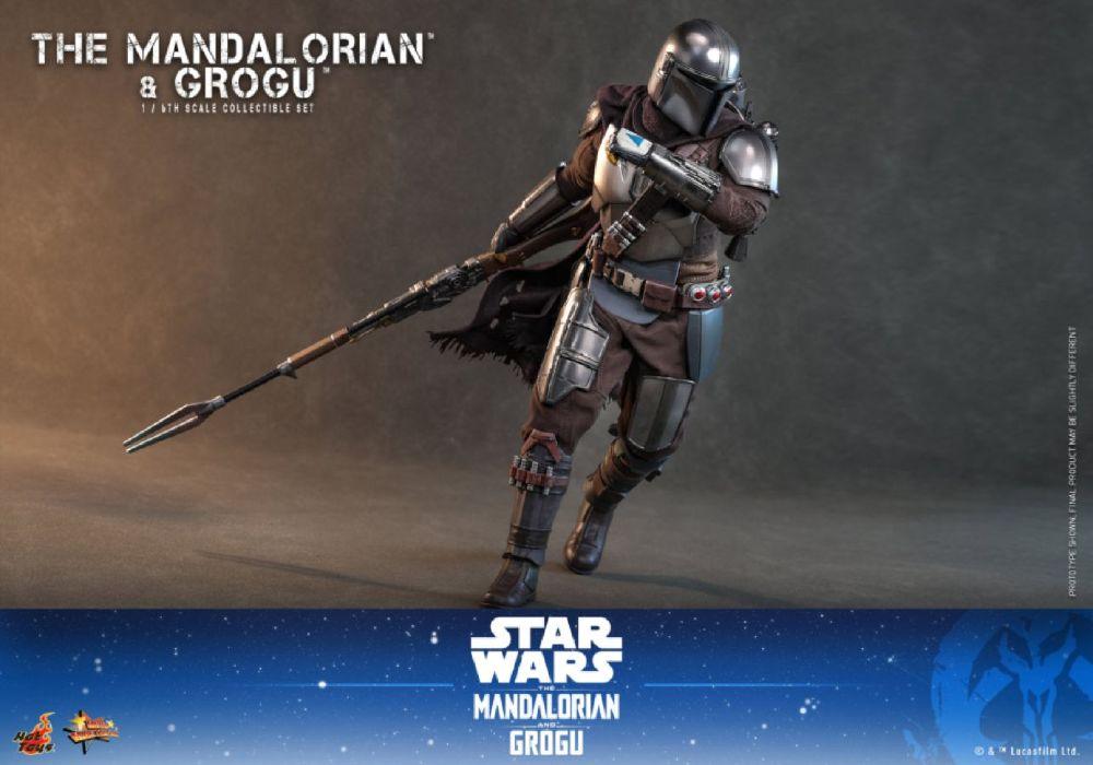 Star Wars: The Mandalorian &amp; Grogu – The Mandalorian with Grogu 1:6 Scale Collectible Action Figure