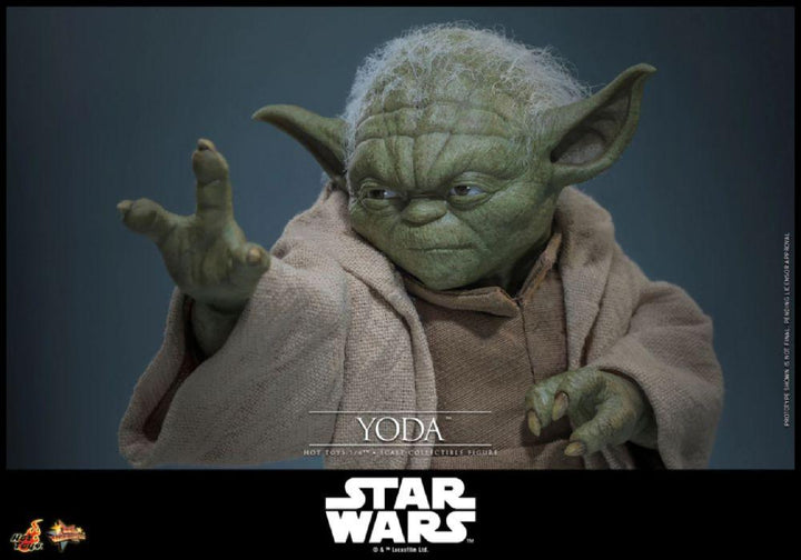Star Wars – Yoda 1:6 Scale Collectable Action Figure