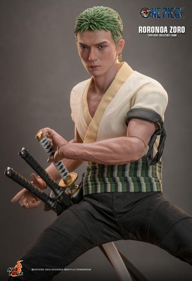 One Piece (Netflix) – Roronoa Zoro 1:6 Scale Collectable Action Figure