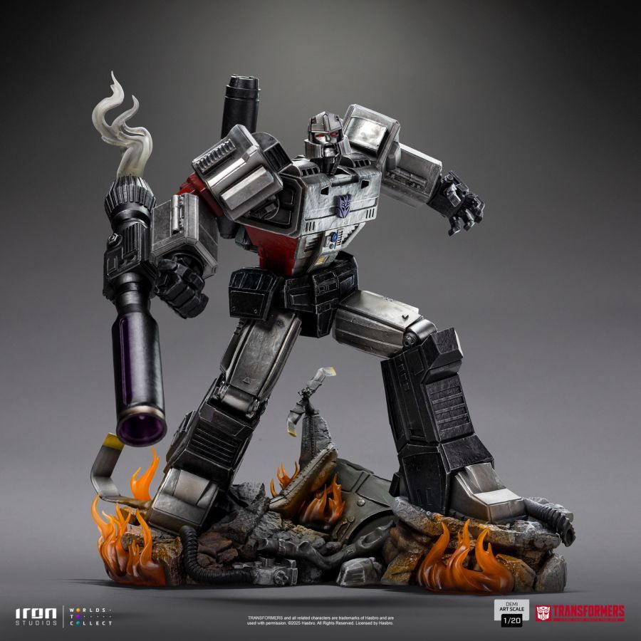 Transformers – Megatron Demi Art 1:20 Scale Statue
