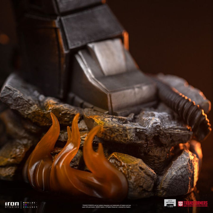 Transformers – Megatron Demi Art 1:20 Scale Statue