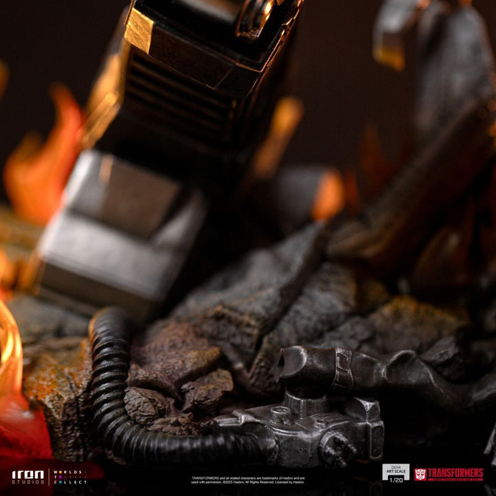 Transformers – Megatron Demi Art 1:20 Scale Statue