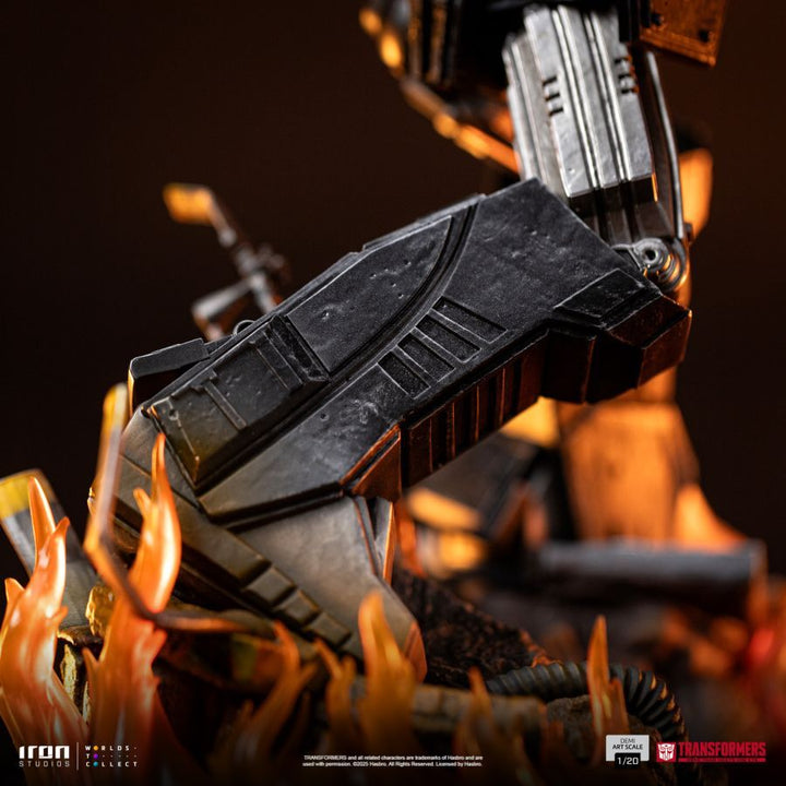 Transformers – Megatron Demi Art 1:20 Scale Statue
