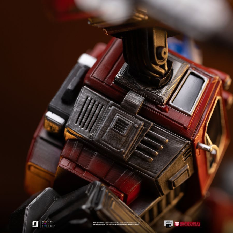 Transformers – Optimus Prime Demi Art 1:20 Scale Statue