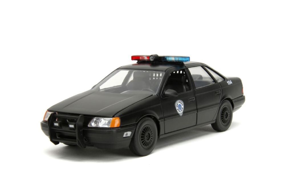 Robocop – 1986 Ford Taurus with Robocop 1:24 Scale Set