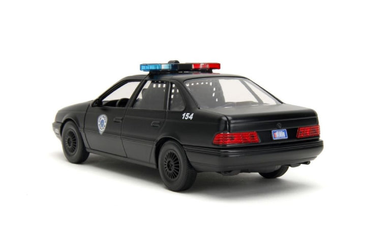 Robocop – 1986 Ford Taurus with Robocop 1:24 Scale Set