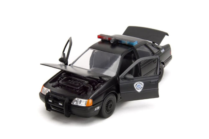 Robocop – 1986 Ford Taurus with Robocop 1:24 Scale Set