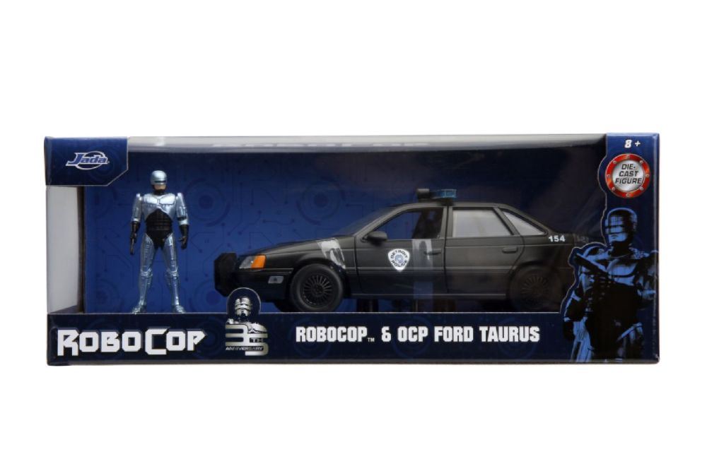 Robocop – 1986 Ford Taurus with Robocop 1:24 Scale Set