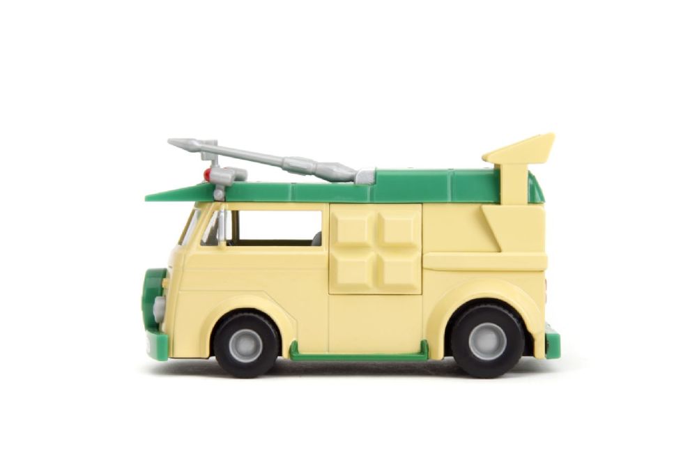 Ghostbusters (1984) – Ecto-1 Hollywood Rides 1:32 Scale Diecast Vehicle (Copy)Hollywood Rides – Teenage Mutant Ninja Turtles Party Wagon 1:32 Scale Diecast Vehicle