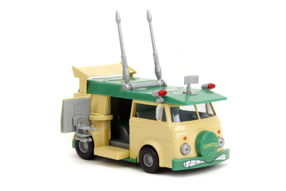 Ghostbusters (1984) – Ecto-1 Hollywood Rides 1:32 Scale Diecast Vehicle (Copy)Hollywood Rides – Teenage Mutant Ninja Turtles Party Wagon 1:32 Scale Diecast Vehicle