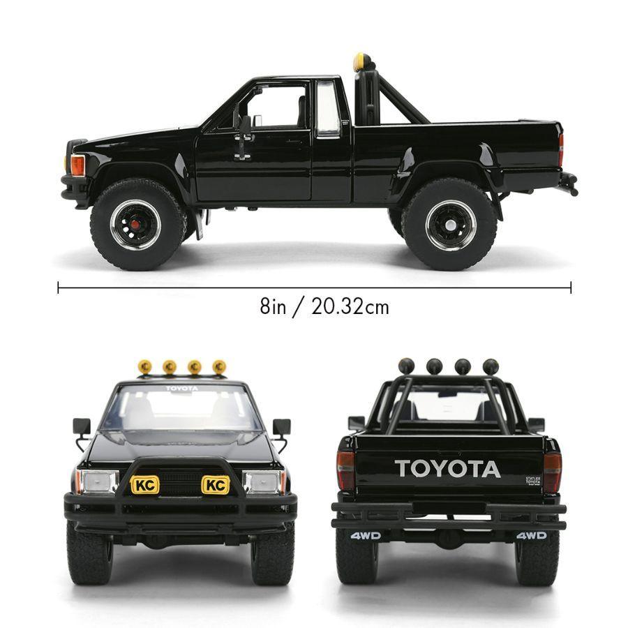 Back to the Future – 1:24 1985 Toyota SR5 Pickup Truck with Marty’s Skateboard Diecast Vehicle