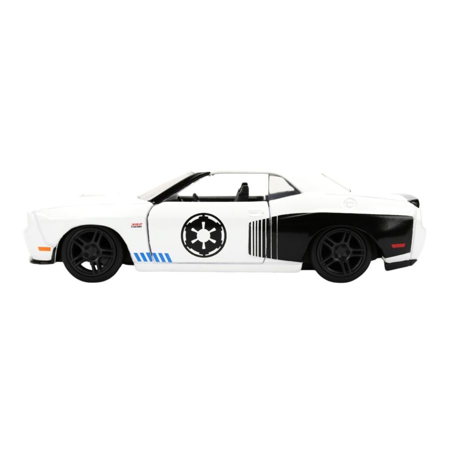 Star Wars – 1:32 2012 Dodge Challenger (Storm Trooper) Diecast Vehicle