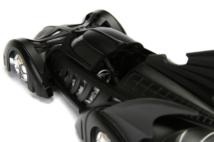 Batman Forever – Batmobile with Batman 1:24 Scale