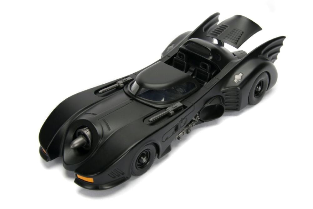 Batman (1989) – Batmobile 1:24 with Batman