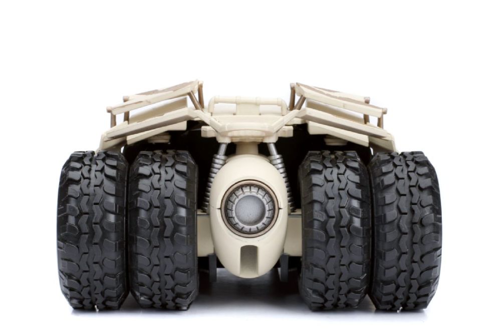 Batman The Dark Knight – Batmobile Camo with Batman 1:24 Scale