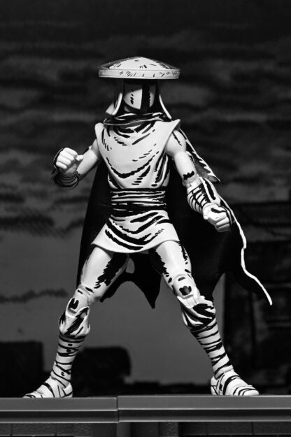 TMNT ELITE FOOT NINJA GUARD BLACK &amp; WHITE FIGURE (MIRAGE COMICS) – 7″ SCALE ACTION FIGURE